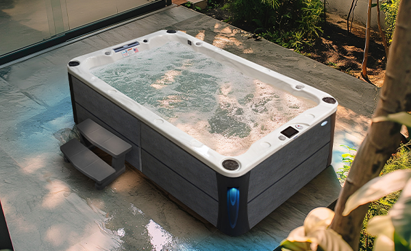 Deck Series Gardena hot tubs for sale